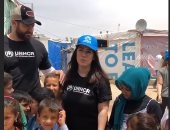 صور.. كندة علوش وعمرو يوسف فى زيارة للأطفال اللاجئين فى لبنان