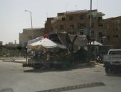 سكان ميدان الحصرى بمدينة السادس من أكتوبر يشكون انتشار الباعة الجائلين