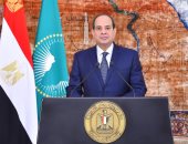 السيسى فى "يوم أفريقيا": قارتنا العزيزة تخطو بثبات نحو تحقيق التنمية المستدامة.. ولا يوجد سبيل سوى بذل الجهد والتمسك بوحدتنا لتحقيق حلم الآباء المؤسسين بقارة مزدهرة.. وعلى دول القارة أن تسعى لتطوير ثرواتها