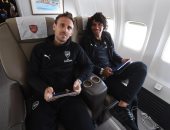 محمد الننى يغادر إلى أذربيجان لمواجهة تشيلسي فى نهائي اليوروباليج.. صور