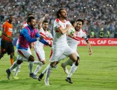 الغاء هدف للزمالك واعتراض محمود علاء في مباراة أسوان