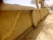 أهالى داقوف بالمنيا يناشدون المسئولين ببناء سور الوحدة الصحية وتوفير طبيب مقيم