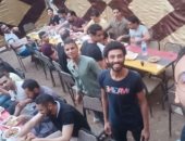 "يلا نكمل لمتنا".. نشأت يشارك صور إفطار جماعى  بمنشية ناصر بحلوان