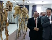 رئيس جامعة بنها يتفقد الامتحانات ومزارع الإنتاج الحيوانى والمعامل بطب بيطرى