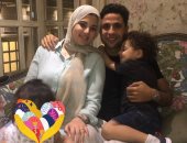 محمد إبراهيم لزوجته: عيد ميلادك وشه حلو علينا