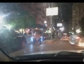 التكاتك تحتل مداخل ومخارج الشوارع الفرعية بالهرم