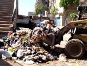 استجابة لـ "صحافة المواطن" رفع أكوام القمامة من  أسفل  كوبرى زنين بالجيزة.