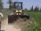 صور.. تنفيذ 36 قرار ازالة  مخالفات على المجارى المائية فى محافظة البحيرة 