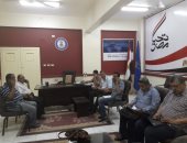 محافظ أسوان: انتظام امتحانات الصف الأول الثانوى بنسبة 100 % داخل 33 مدرسة