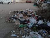 صور.. القمامة تحاصر شارع الزراعة بمنوف والأهالى يشكون انتشار الروائح الكريهة