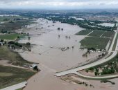 المجتمعات التى تعانى من الفيضانات والأعاصير أكثر وعيا بمشكلة تغير المناخ