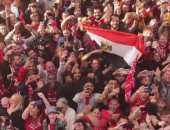 علم مصر يظهر فى احتفالات جماهير ليفربول بدوري ابطال اوروبا.. فيديو وصور