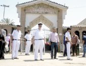 احتفالات عيد الفطر  غدا فى حراسة العيون الساهرة.. تعزيزات أمنية بالشوارع والميادين وبمحيط ساحات الصلاة.. الشرطة النسائية جاهزة لملاحقة المتحرشين.. المسطحات تؤمن المجارى المائية.. و«التموين» تراقب الأسواق