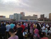 الآلاف من الأهالى يؤدون صلاة العيد فى 442 ساحة بالشرقية "صور"