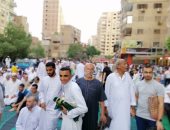 قارئ يشارك بصور لصلاة العيد فى ساحة المطبعة بفيصل