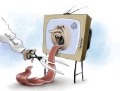 كاريكاتير الصحف الإماراتية.. نظام السودان الجديد يقطع لسان قناة الجزيرة