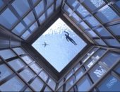 تقدر تعوم فيه؟.حمام سباحة فوق ناطحة سحاب في لندن بأرضية شفافة "صور"