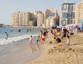 صور.. "س و ج" تعرف على التقسيمات الجديدة لشواطئ الإسكندرية وأسعارها