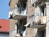آثار الدمار بعد انفجار جنوب السويد وتهشم نوافذ المبانى