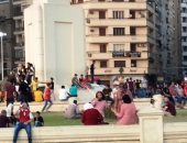 المواطنون يحتفلون بثالث أيام العيد بميدان التحرير (صور)