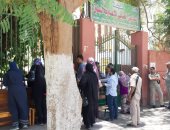 طلاب الثانوية بأسيوط: امتحان اللغة العربية سهل وفى مستوى الطالب المتوسط