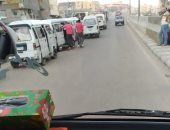 قارىء من منطقة السيوف بالأسكندرية: السائقون يستغلون كوبرى الساعة كموقف خاص