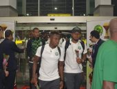 وصول منتخبى نيجيريا وزيمبابوى مطار القاهرة للمشاركة فى أمم أفريقيا