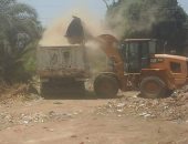 صور .. رفع 165 طن قمامة و7 حالة إشغالات من شوارع بنى سويف 