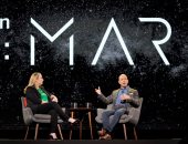 جيف بيزوس يأمل فى استخدام مياه القمر الجليدية كوقود للصواريخ