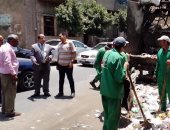 حى الزيتون يحل مشكلة الشركة الأجنبية ويقضى على انتشار القمامة.. صور