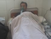 صور.. "عبدالحميد" عائل أسرته أصيب بتليف فى الرئة ويحتاج علاج بـ45 ألف جنيه