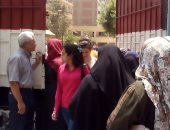 أولياء أمور يطالبون بآلية لحساب وقت الامتحان وتعويض الطلاب حال تعطل السيستم