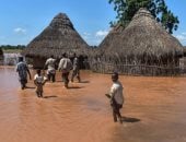 علماء يحذرون:ارتفاع الحرارة يتسبب في مزيد من الجفاف والفيضانات بإفريقيا 