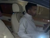 شوف بعيون سوبر كورة.. سيارة فارهة تمهد رحيل أوباما عن الزمالك