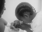 شاهد..كيم كاردشيان تكشف عن أحدث صورها مع طفليها سانت وبيسالم  