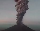 شاهد.. ثوران بركان فى بيرو من الفضاء يلتقطه قمر صناعى روسى