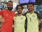 جنش ينشر صورة بصحبة تريزيجيه فى الجيم من معسكر المنتخب