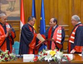 جامعة بوخارست للدراسات الاقتصادية تمنح درجة الدكتوراه الفخرية للرئيس السيسي