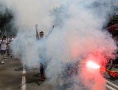 بسبب تسريب الامتحانات على فيس بوك.. مئات الطلاب يتظاهرون فى صربيا 