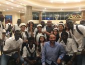 صور.. استقبال بعثة منتخب غينيا بيساو على أنغام السمسمية بالإسماعيلية