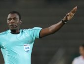 الكاف: حكم مباراة مصر وزيمبابوى من أفضل حكام افريقيا