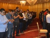 ننشر صور من أداء المنتخب الوطنى صلاة الجمعة فى مقر الإقامة