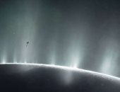 دراسة: الغازات تحت سطح قمر زحل توفر فرصة لإمكانية الحياة