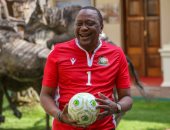 رئيس كينيا يدعم بلاده قبل موقعة الجزائر بأمم أفريقيا 2019..صور