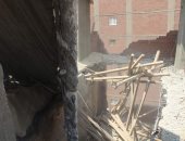 صور.. حملة لإزالة أعمال بناء مخالف بحى حدائق القبة 