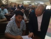 2000 متقدم يؤدون امتحانات وظيفة قارئ ومحصل بـ"مياه الفيوم "