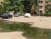 فيديو.. انتشار مياه المجارى بجارج سيارات فى المنطقة الثالثة إسكان الشباب