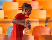 شاهد.. أصغر المشجعين يرسم صلاح على وجهه فى مواجهة مصر والكونغو