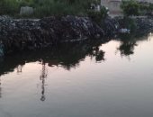 شكوى من انتشار المخلفات على جانبى المصارف بمركز الباجور فى المنوفية