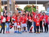 صور.. الأسر المصرية تجتمع فى استاد القاهرة لدعم الفراعنة أمام الكونغو